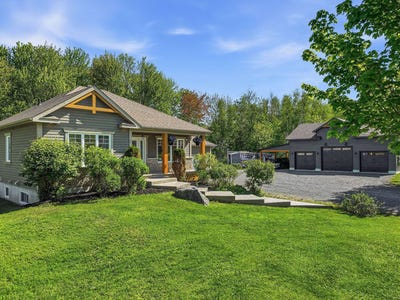 /international/ca/3-rue-de-beaupre-granby-quebec-110108548125/