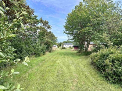 /international/ca/385-brighton-road-lockeport-nova-scotia-110106959835/