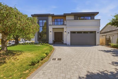/international/ca/1946-143a-street-surrey-british-columbia-110108662326/