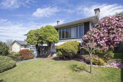 /international/ca/1470-june-crescent-port-coquitlam-british-columbia-110108294323/
