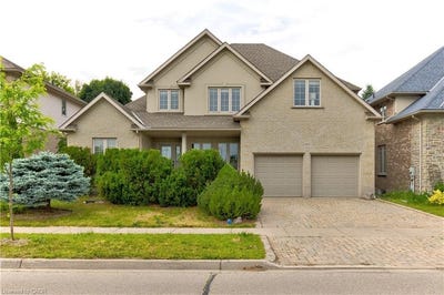 /international/ca/413-falconridge-drive-kitchener-ontario-110108819862/