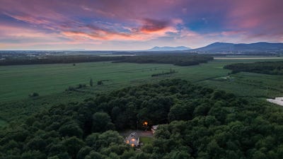 /international/ca/230-ch-st-francois-sainte-angele-de-monnoir-quebec-110100981725/?lang=zh-tw