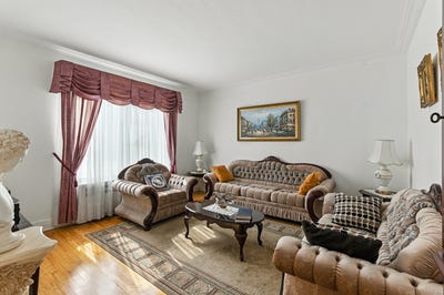 /international/ca/5431-5433-av-victoria-montreal-cote-des-neiges-notre-dame-de-grace-quebec-110102152923/