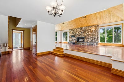 /international/ca/36-rue-bouchard-saint-basile-le-grand-quebec-110100653897/