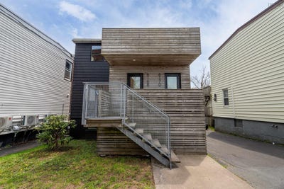 /international/ca/6168-6170-north-street-halifax-peninsula-ns-110108220496/