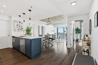 /international/ca/5505-boul-du-quartier-1910-brossard-quebec-110108820327/
