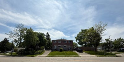/international/ca/687-college-avenue-w-guelph-ontario-110108616269/