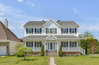 /international/ca/100-rue-jean-bruchesi-saint-augustin-de-desmaures-quebec-110107278079/