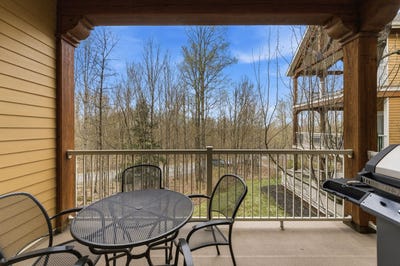 /international/ca/180-rue-du-cercle-des-cantons-213-bromont-quebec-110107860366/