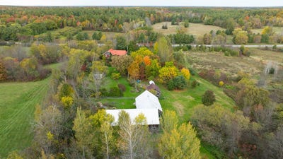 /international/ca/250-route-202-o-hemmingford-canton-quebec-110100161284/