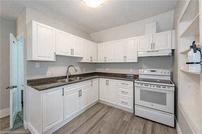 /international/ca/72-krug-street-upper-kitchener-ontario-110101178088/