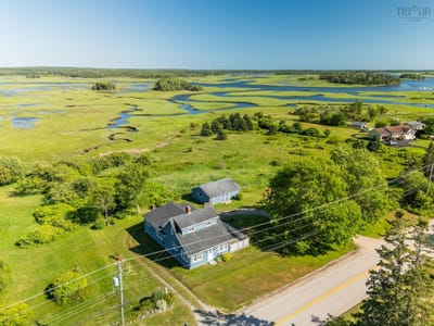 /international/ca/279-chebogue-road-arcadia-nova-scotia-110109051292/