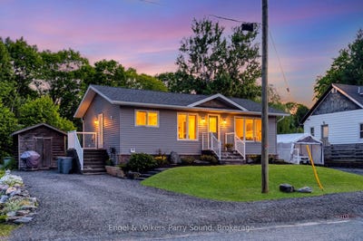/international/ca/6-lawrence-street-parry-sound-ontario-110108677804/