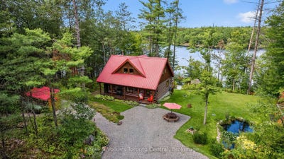 /international/ca/1042-amanda-lane-gravenhurst-ontario-110107896010/