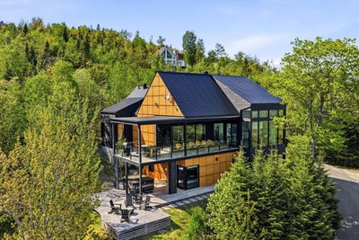 /international/ca/254-ch-pierre-de-sales-les-eboulements-quebec-110105698869/