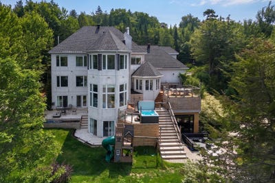 /international/ca/851-ch-morgan-saint-adolphe-d-howard-quebec-110107475595/