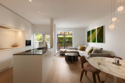 /international/ca/2688-vine-street-106-vancouver-british-columbia-110108547257/