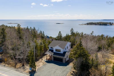 /international/ca/8776-peggys-cove-road-indian-harbour-nova-scotia-110107233114/
