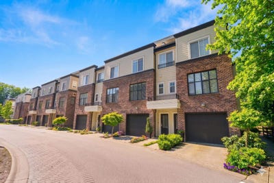 /international/ca/15588-32-avenue-2-surrey-british-columbia-110107996261/