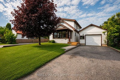 /international/ca/8-george-street-n-orillia-ontario-110108613898/