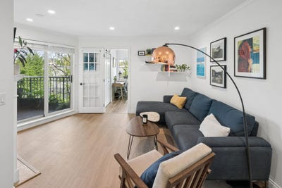 /international/ca/688-e-16th-avenue-305-vancouver-british-columbia-110108468342/