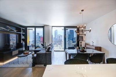 /international/ca/1-boul-de-maisonneuve-o-1802-montreal-ville-marie-quebec-110100813361/