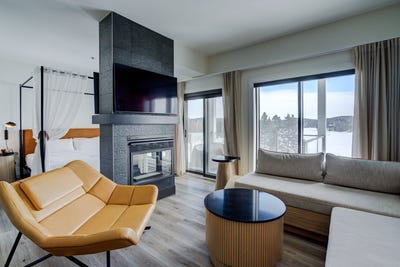 /international/ca/43-ch-fridolin-simard-415-esterel-quebec-110097931495/