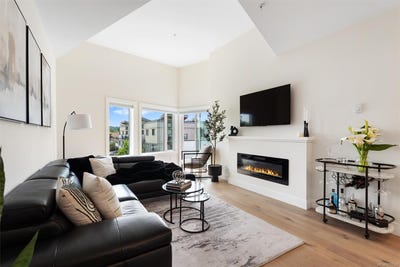 /international/ca/7098-wallace-dr-404-central-saanich-british-columbia-110108349134/