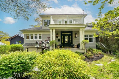 /international/ca/905-marlborough-woods-halifax-nova-scotia-110108677827/