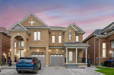 /international/ca/183-sutherland-avenue-bradford-west-gwillimbury-ontario-110108257910/