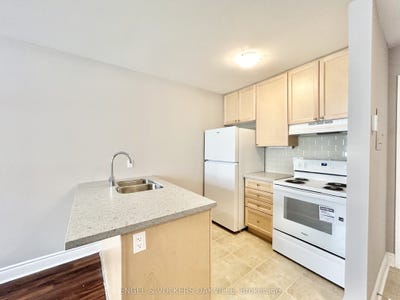 /international/ca/9-thirty-third-street-106-toronto-ontario-110107890479/