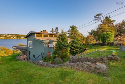 /international/ca/845-lakeside-road-milton-highlands-nova-scotia-110108180043/