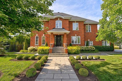 /international/ca/4205-rue-de-l-orchidee-saint-bruno-de-montarville-quebec-110107729638/