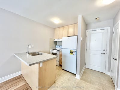/international/ca/11-thirty-third-street-204-toronto-ontario-110107890491/