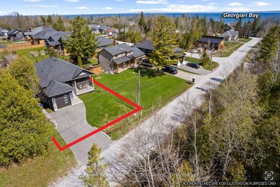 /international/ca/14-thomas-street-wasaga-beach-ontario-110107895247/