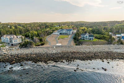 /international/ca/458-ketch-harbour-road-bear-cove-nova-scotia-110108582810/