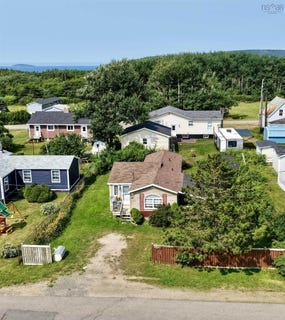 /international/ca/35-allan-j-memorial-avenue-inverness-nova-scotia-110101307508/?lang=zh-tw