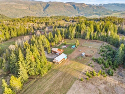 /international/ca/198-edgar-road-salmon-arm-british-columbia-110099038800/