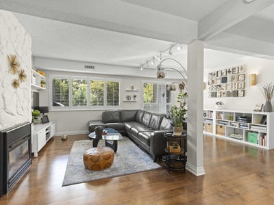 /international/ca/1843-goleta-drive-burnaby-british-columbia-110101008856/