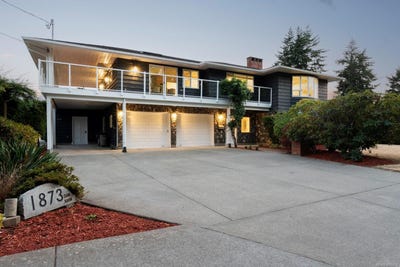 /international/ca/1873-san-juan-ave-saanich-british-columbia-110091285963/