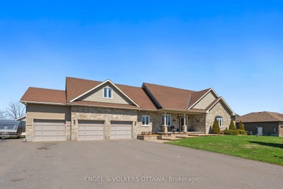 /international/ca/5579-lombardy-drive-greely-metcalfe-osgoode-vernon-and-area-ontario-110107729843/