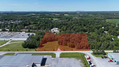/international/ca/rue-industrielle-bedford-canton-quebec-110101149706/?lang=zh-cn