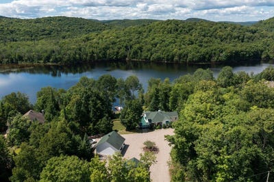 /international/ca/246-ch-du-lac-de-la-carpe-lac-des-plages-quebec-110099775645/?lang=zh-tw