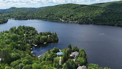 /international/ca/111-ch-du-meunier-saint-adolphe-d-howard-quebec-110107568834/