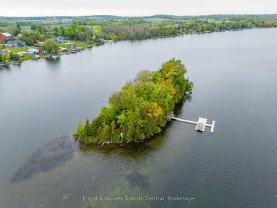 /international/ca/14-victoria-island-south-bruce-peninsula-ontario-110108167785/