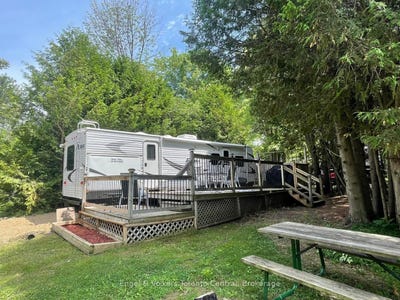 /international/ca/7489-sideroad-5-e-n-a-c25-wellington-north-ontario-110107441135/