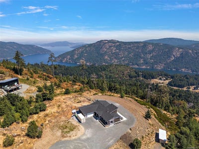 /international/ca/4030-ridgeline-dr-shawnigan-lake-british-columbia-110101434637/?lang=en