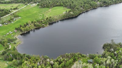 /international/ca/47-ch-de-la-rive-sainte-therese-de-la-gatineau-quebec-110108468433/