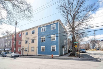 /international/ca/1034-barrington-street-3-halifax-peninsula-ns-110107307749/