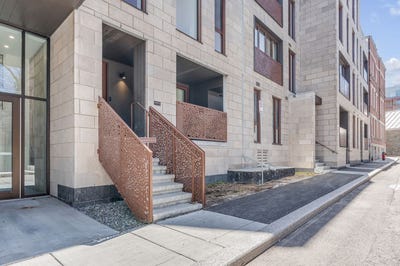 /international/ca/11-rue-elgin-102-quebec-la-cite-limoilou-quebec-110099375793/